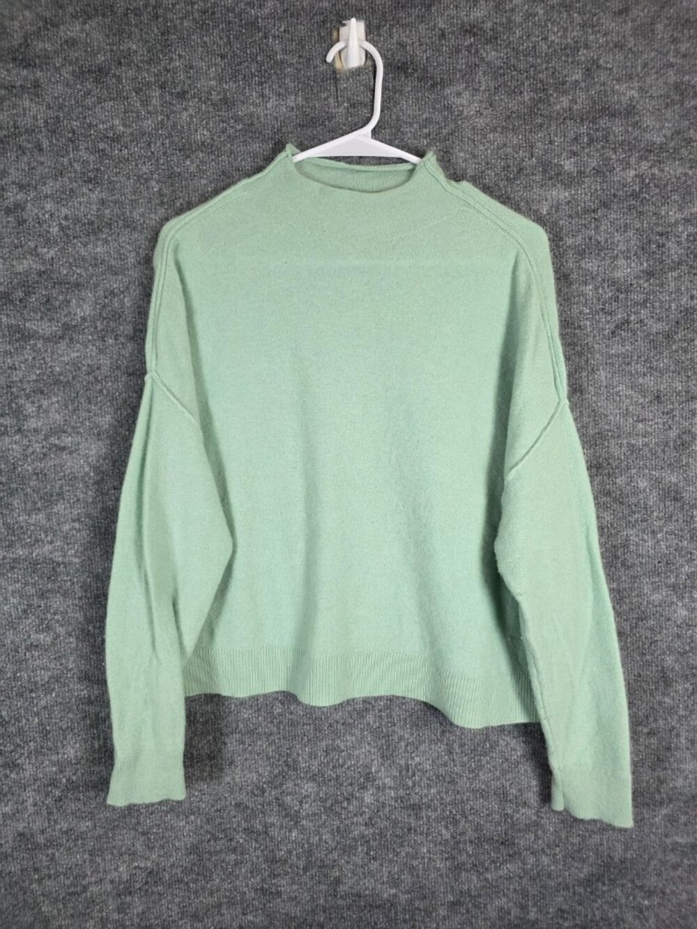 Pilcro Sweater Womens M Mint Green 100% Cashmere Mock Neck Raglan Knit Pilling